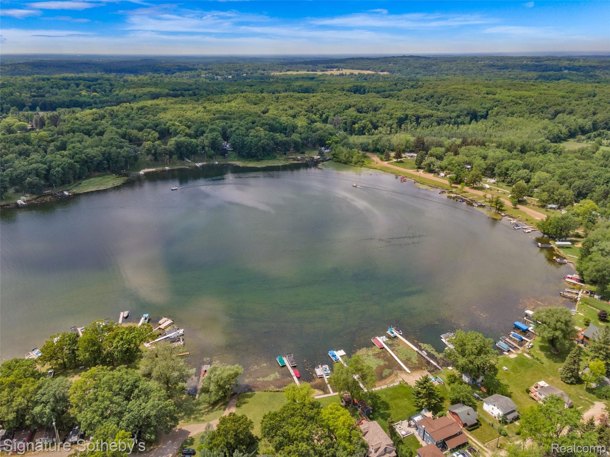 8930 Tipsico Lake Road Holly, MI 48442 - Photo 46 of 63 2D68D4A2-86A5-465C-A033-FEF0D6A52209.jpeg