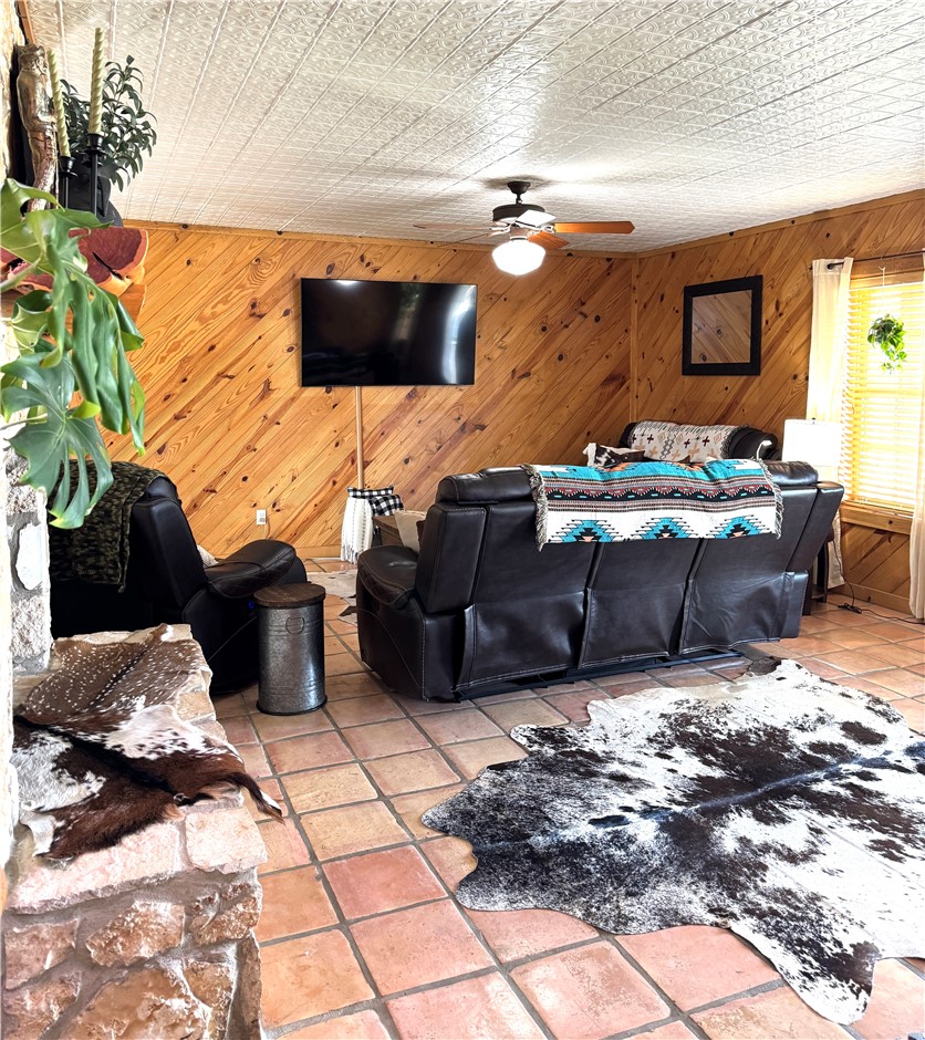 5567 County Road 1441 Mathis, TX 78368 - Photo 8 of 28