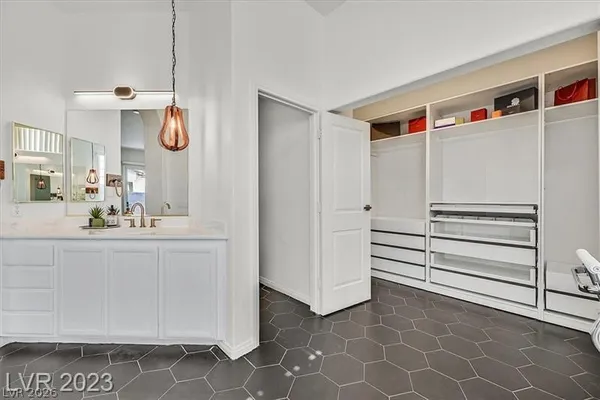 $3,800 | 8086 Lapis Harbor Avenue, Las Vegas, NV 89117