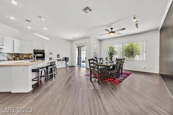 $3,800 | 8086 Lapis Harbor Avenue, Las Vegas, NV 89117