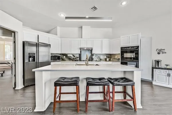 $3,800 | 8086 Lapis Harbor Avenue, Las Vegas, NV 89117