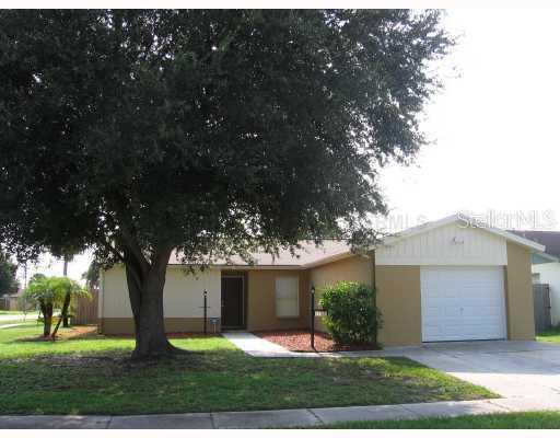 1102 West Pine Ridge Circle Brandon, FL 33511 - Photo 1 of 1 Exterior Front