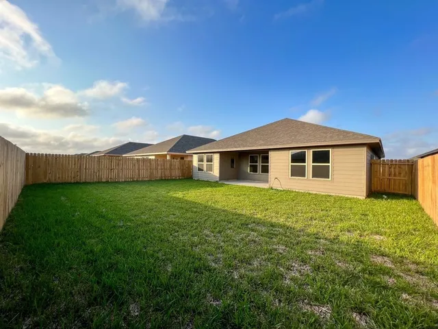 $2,495 | 1233 Carnaby Street, Corpus Christi, TX 78415