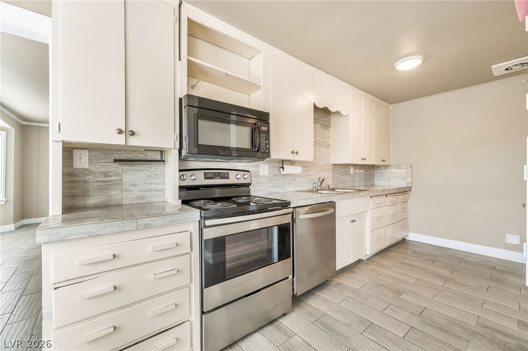 632 Avenue D Boulder City, NV 89005 - Photo 8 of 54