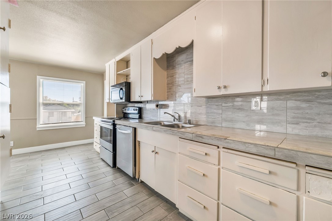 632 Avenue D Boulder City, NV 89005 - Photo 10 of 54