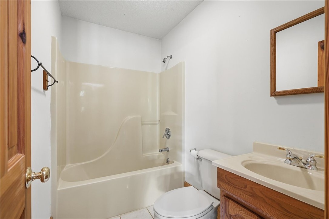100 Brittany Way Pickens, SC 29671 - Photo 16 of 50 2nd full bathroom, upper level