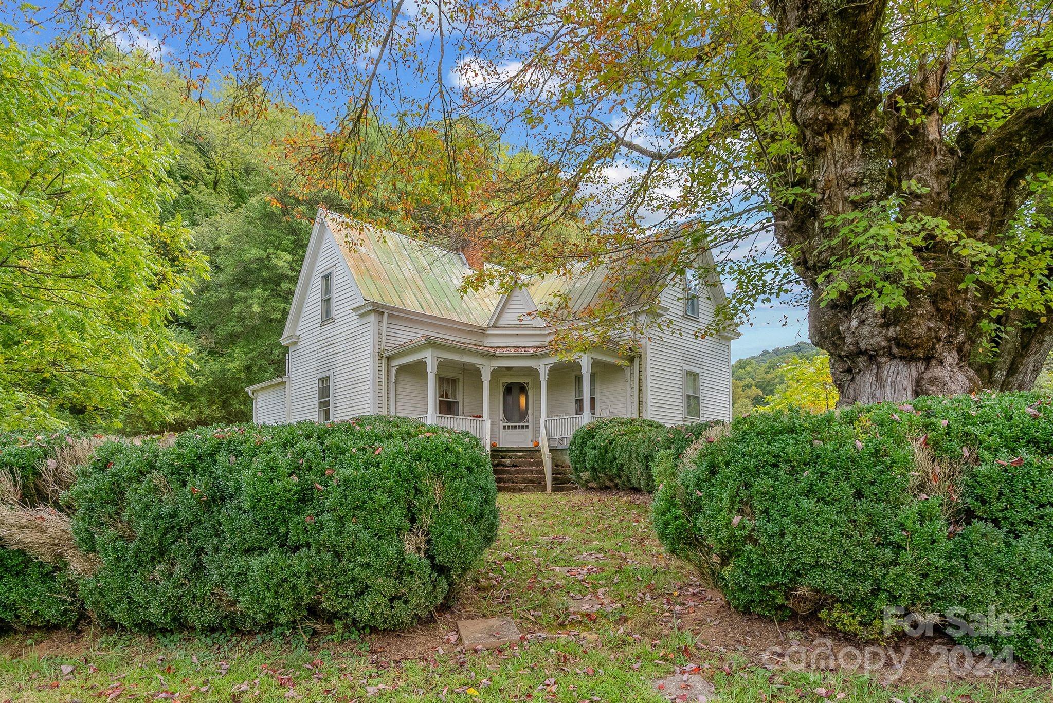 232 Dobson Road Franklin, NC 28734 - Photo 11 of 37 Gallery Image 11