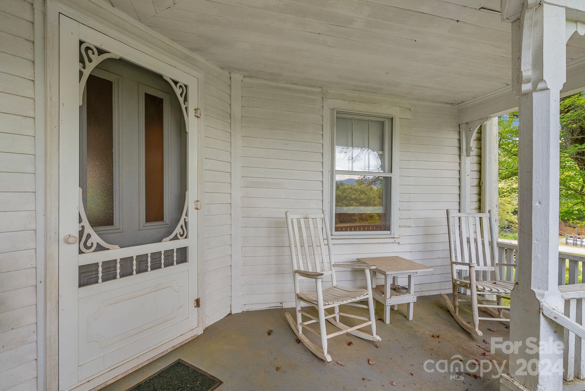 232 Dobson Road Franklin, NC 28734 - Photo 12 of 37 Gallery Image 12