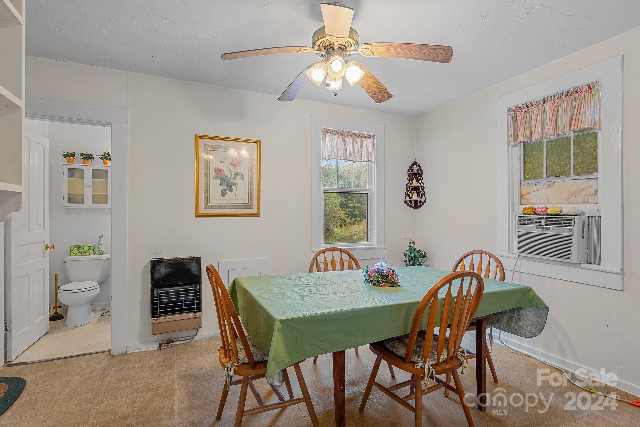 232 Dobson Road Franklin, NC 28734 - Photo 19 of 37 Gallery Image 19