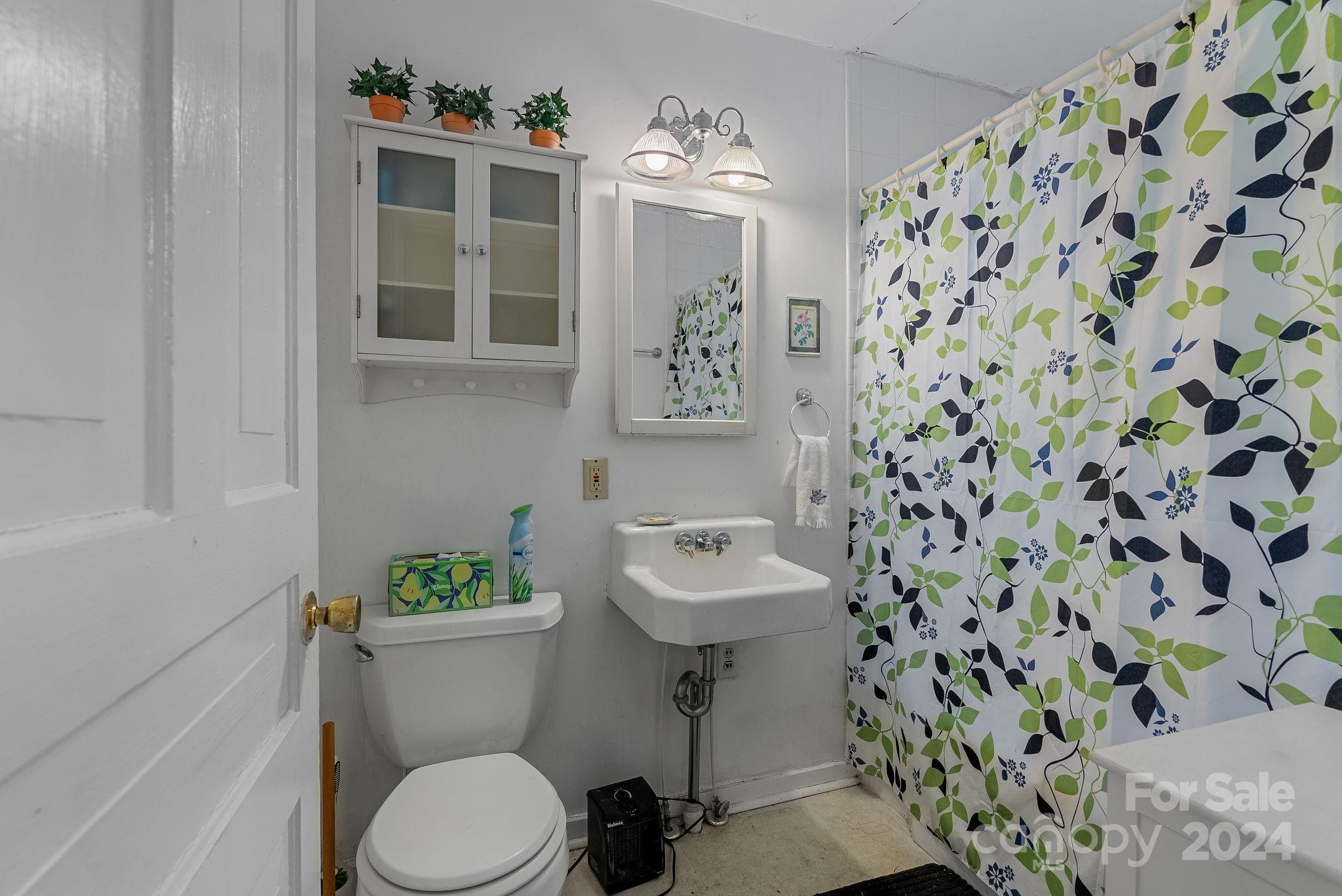 232 Dobson Road Franklin, NC 28734 - Photo 21 of 37 Gallery Image 21