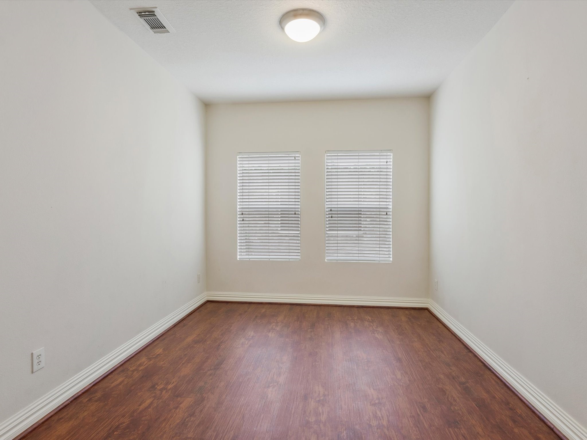 19422 Harvest Stream Way Houston, TX 77084 - Photo 16 of 41 The dining room without staging.