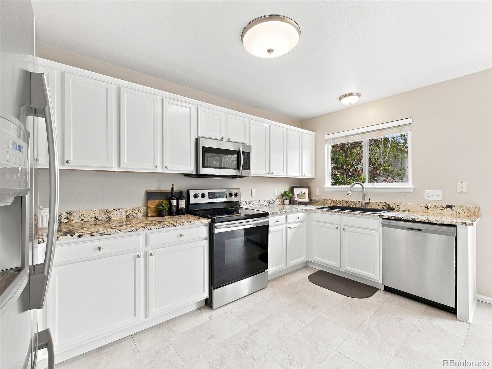 1193 Timbervale Trail Highlands Ranch, CO 80129 - Photo 11 of 27 Gallery Image 11