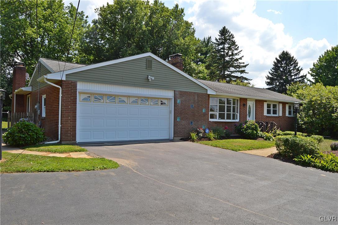 3246 Oakland Road Bethlehem, PA 18020 - Photo 1 of 45 Gallery Image 1