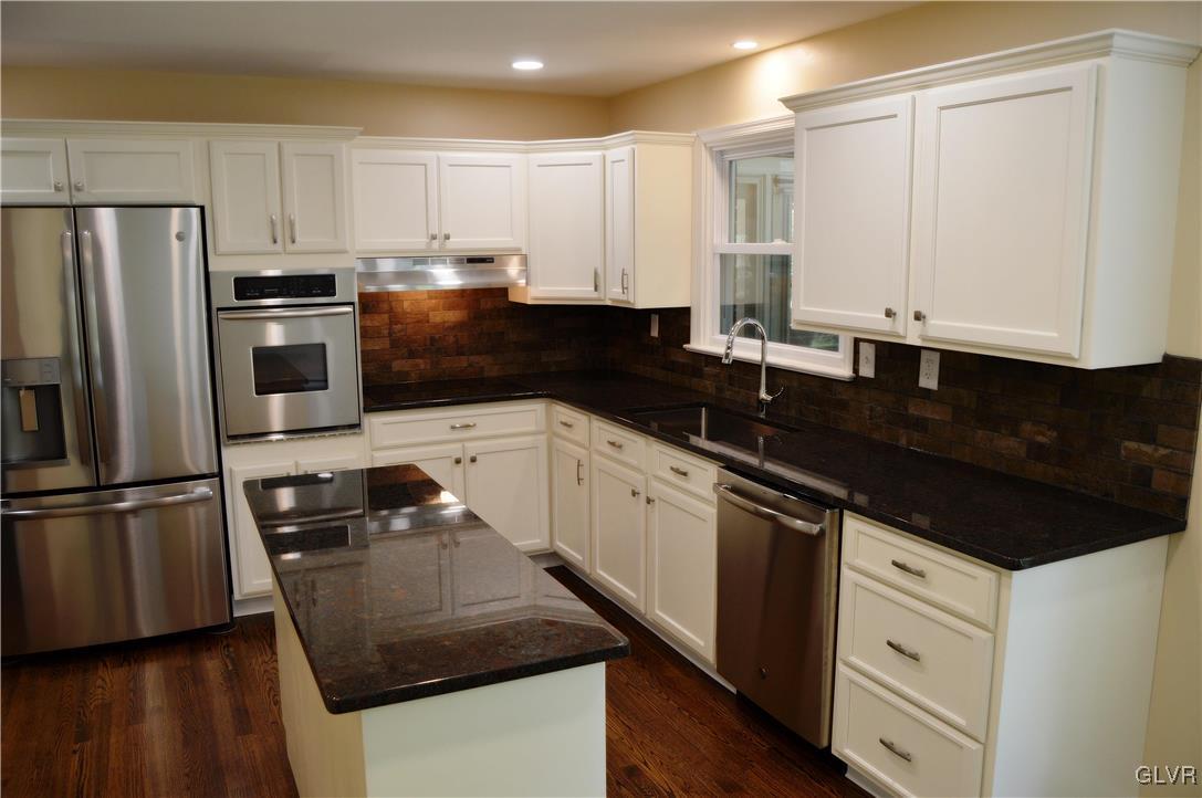 3246 Oakland Road Bethlehem, PA 18020 - Photo 18 of 45 Gallery Image 18