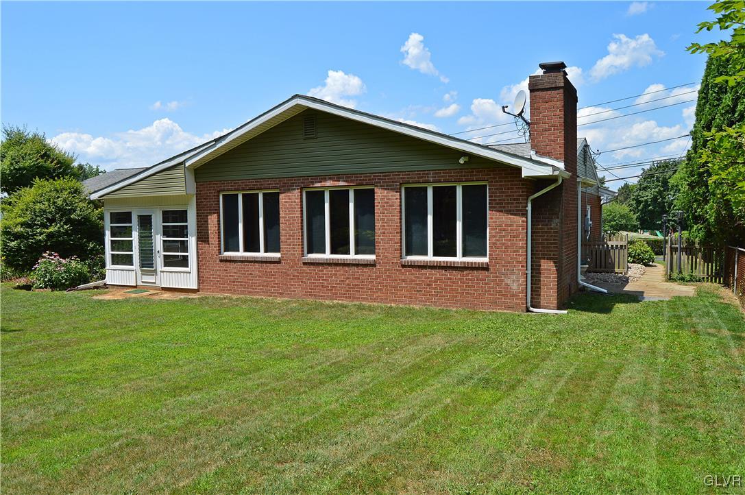 3246 Oakland Road Bethlehem, PA 18020 - Photo 6 of 45 Gallery Image 6
