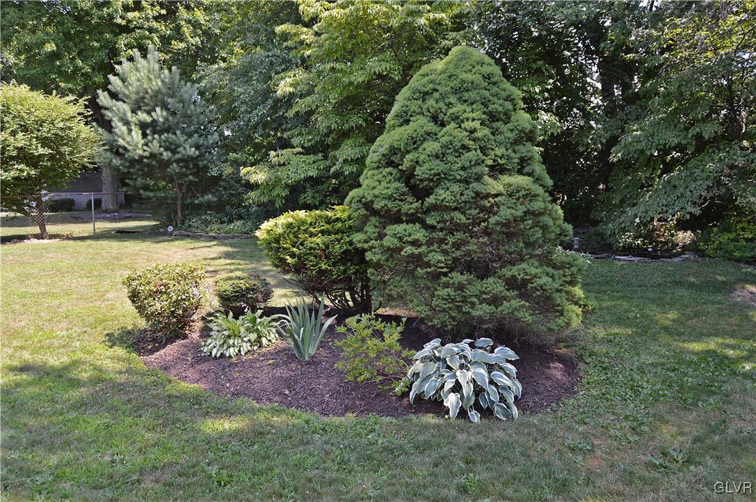 3246 Oakland Road Bethlehem, PA 18020 - Photo 10 of 45 Gallery Image 10