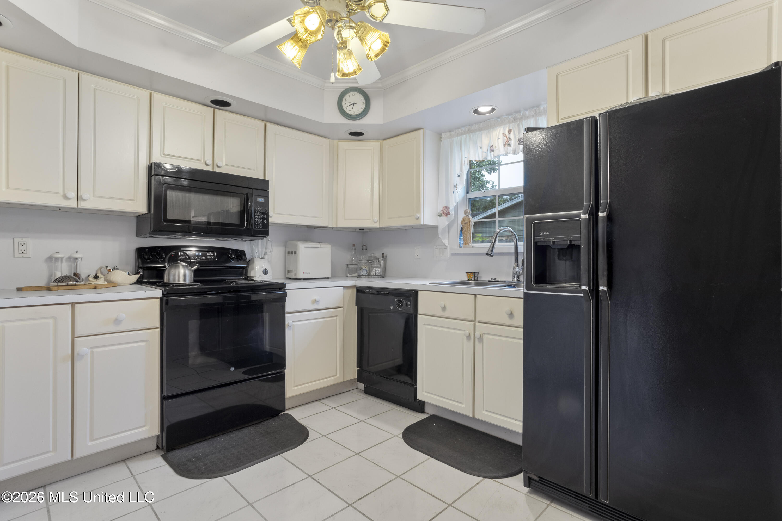 3412 Nottingham Road Ocean Springs, MS 39564 - Photo 8 of 24 00008