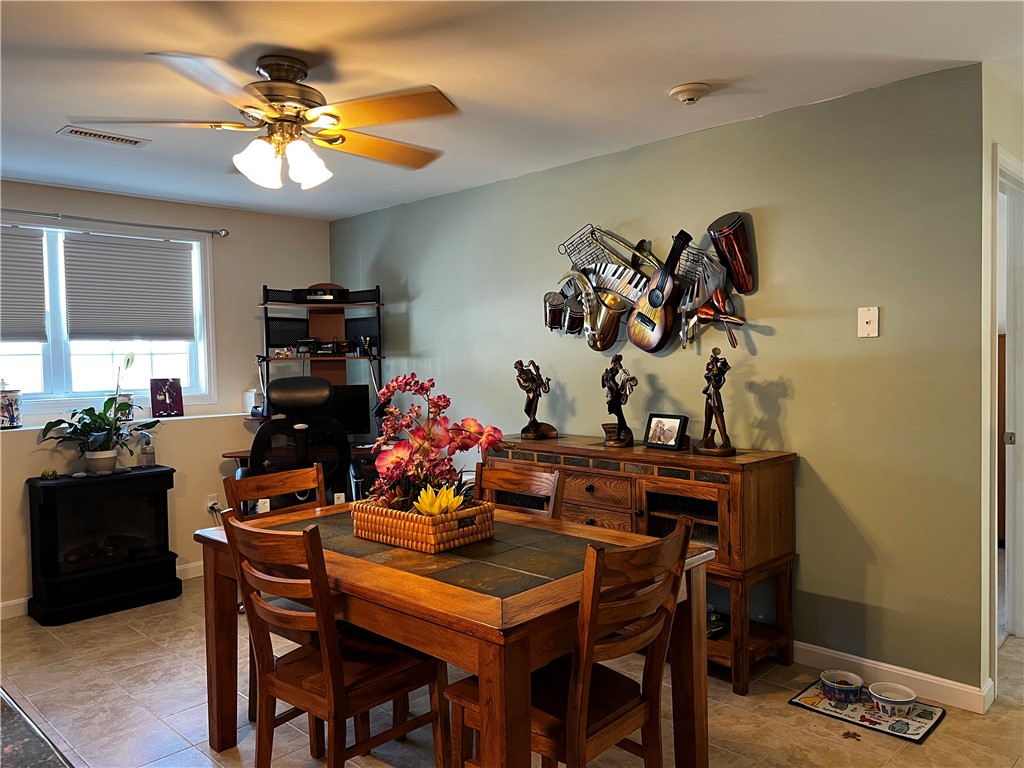 402 New River Road, Unit 101 Lincoln, RI 02838 - Photo 6 of 10