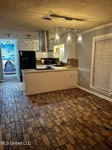 $2,100 | 615 Live Oak Drive, Madison, MS 39110