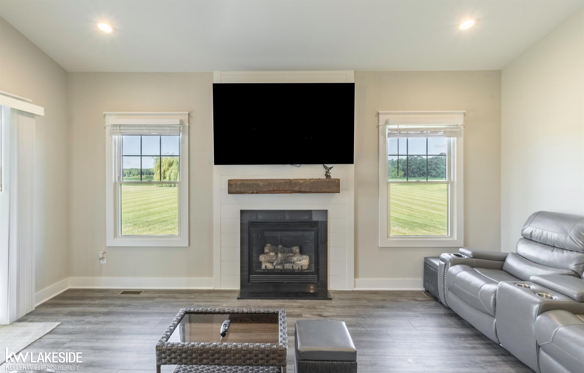 2197 Capac Road Allenton, MI 48002 - Photo 19 of 42 50121005-18.JPG