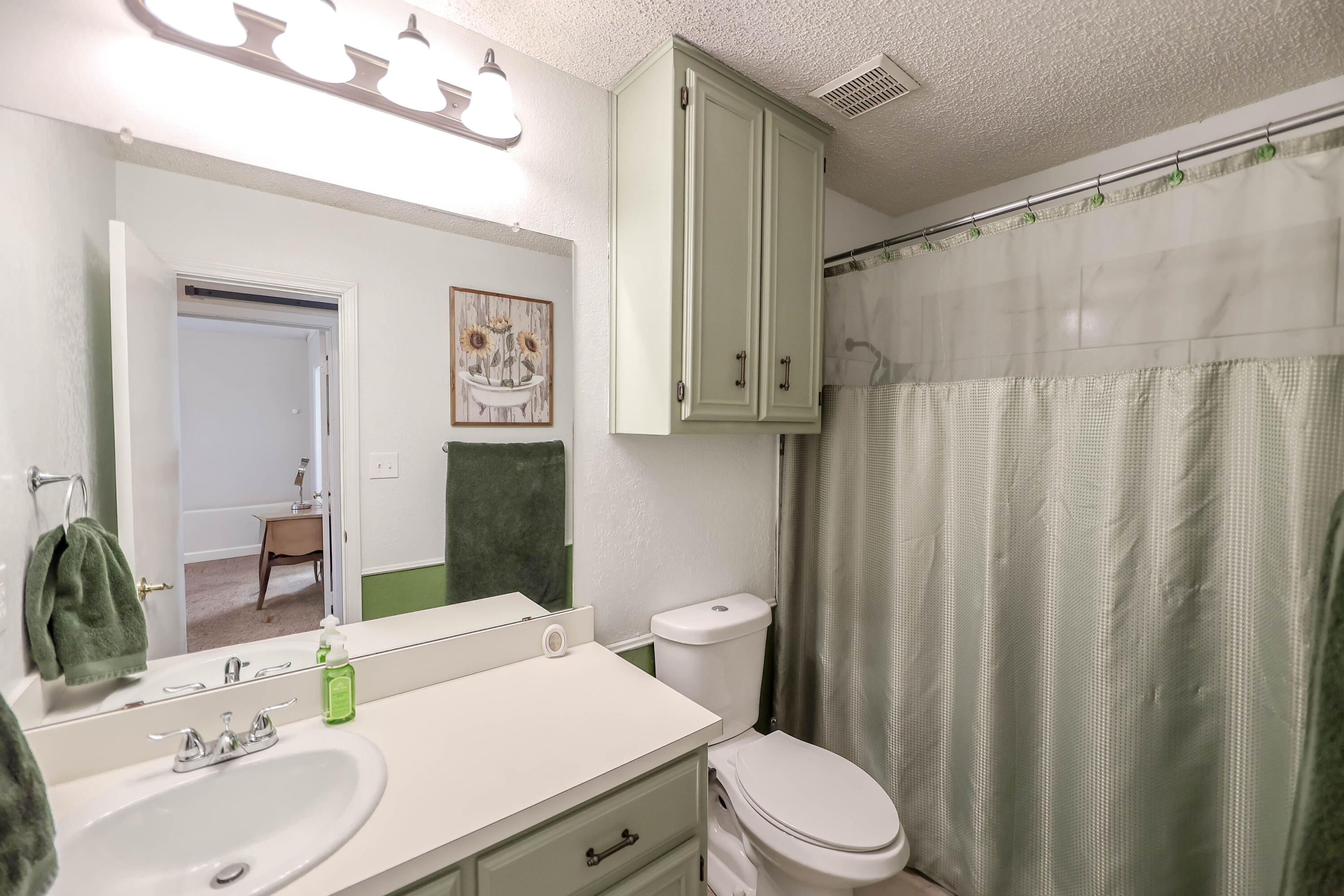 2215 91st Street Lubbock, TX 79423 - Photo 13 of 25 2215_91ST_ANNAPURDUE-11