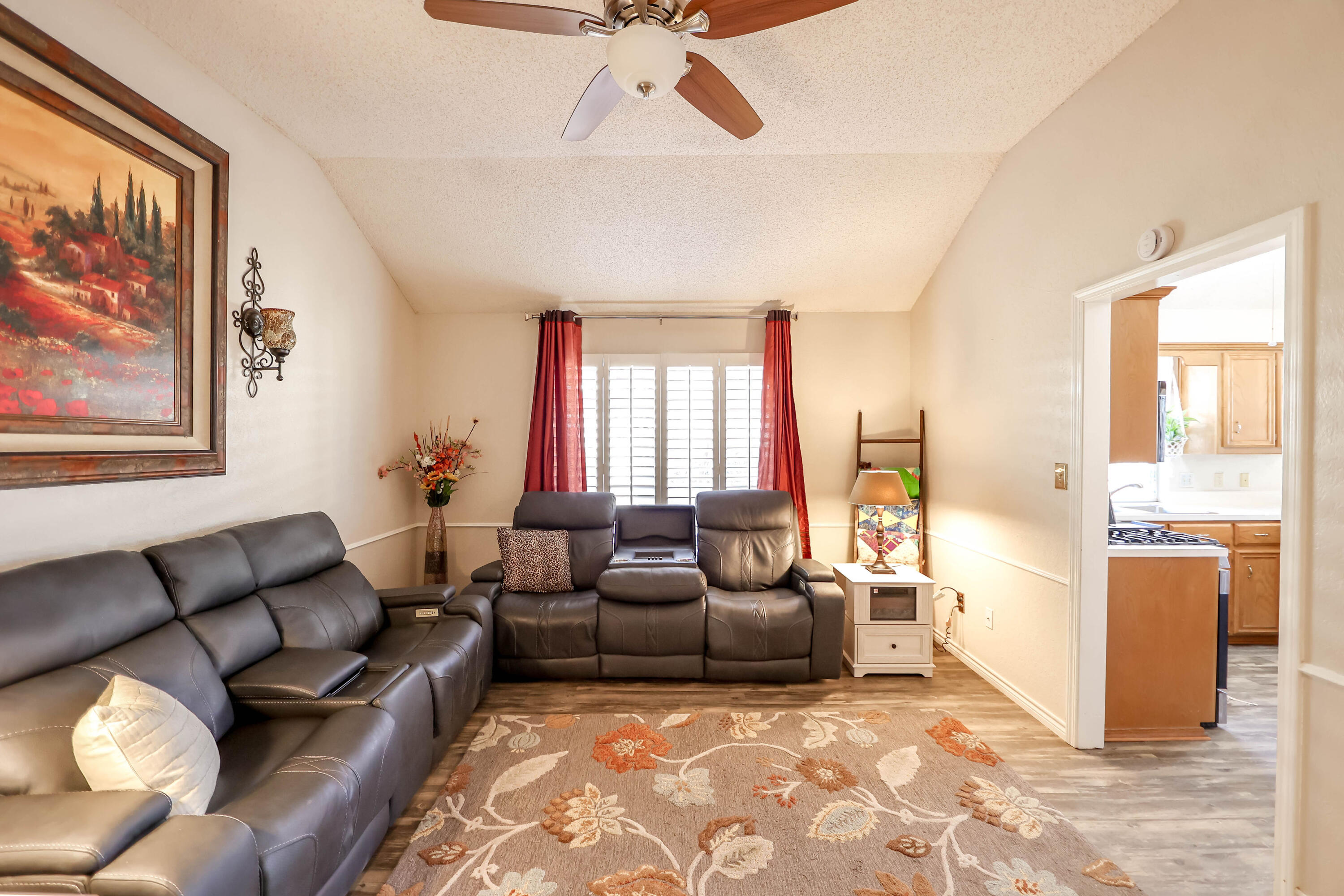 2215 91st Street Lubbock, TX 79423 - Photo 6 of 25 2215_91ST_ANNAPURDUE-5