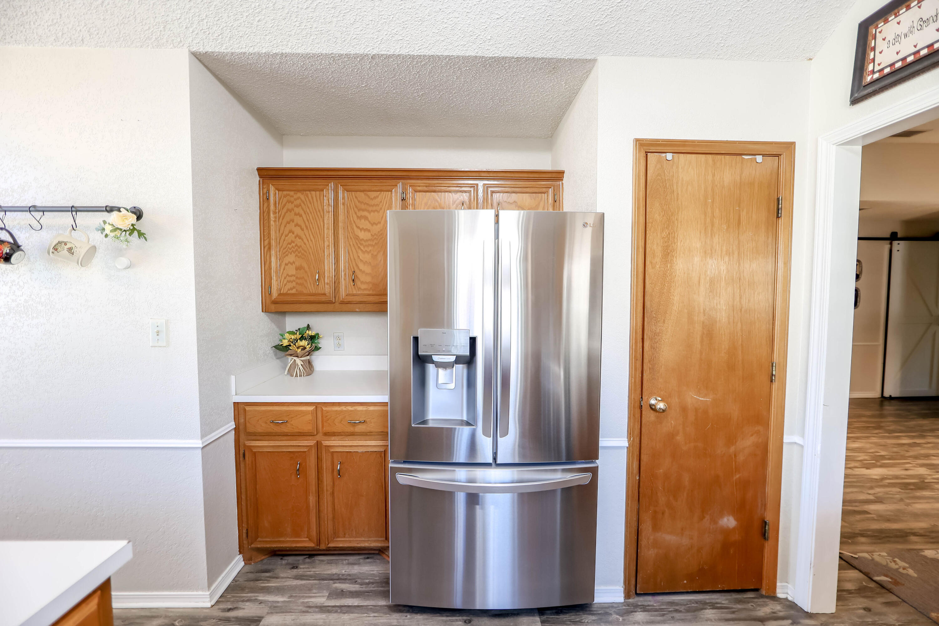 2215 91st Street Lubbock, TX 79423 - Photo 9 of 25 2215_91ST_ANNAPURDUE-30