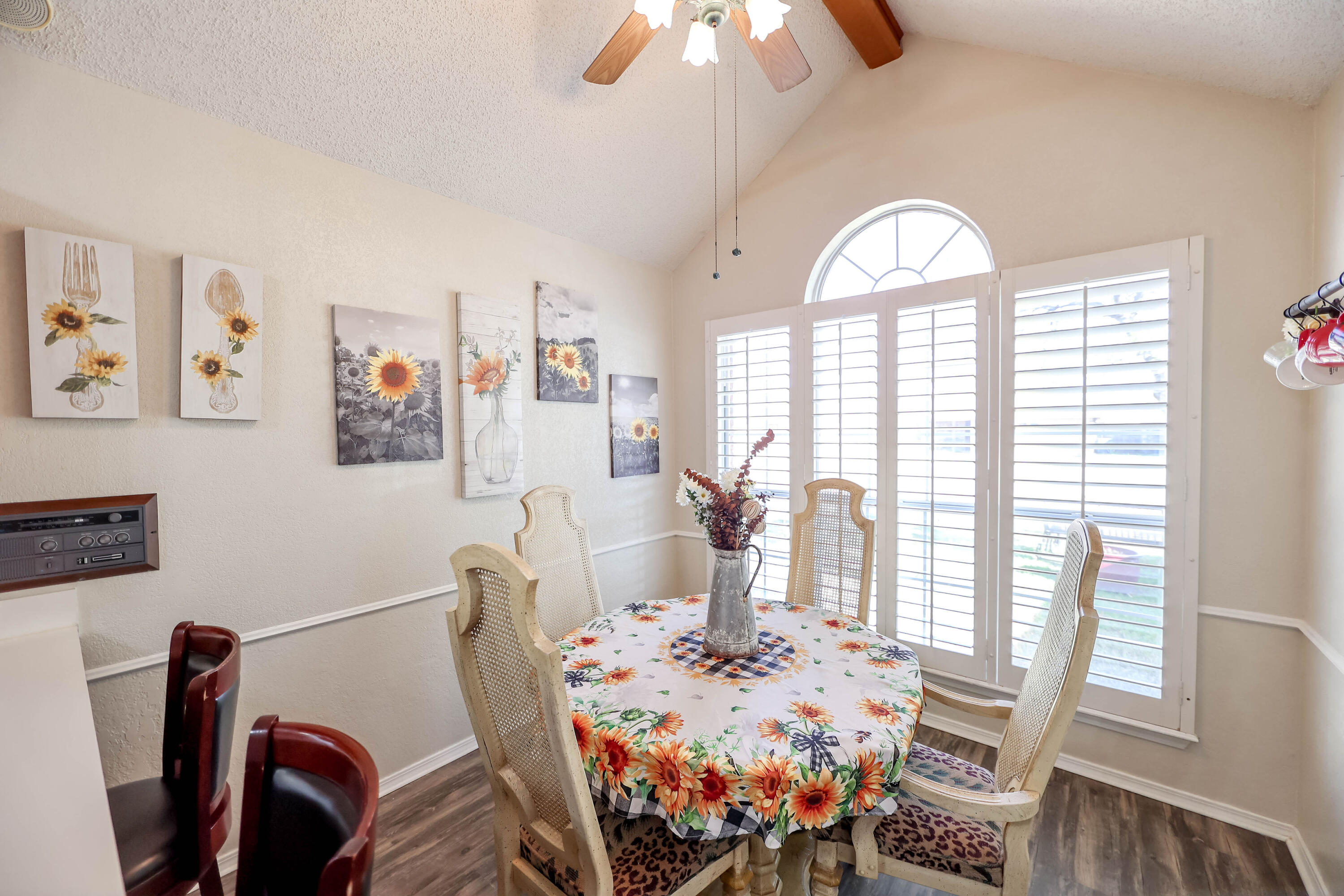 2215 91st Street Lubbock, TX 79423 - Photo 10 of 25 2215_91ST_ANNAPURDUE-31