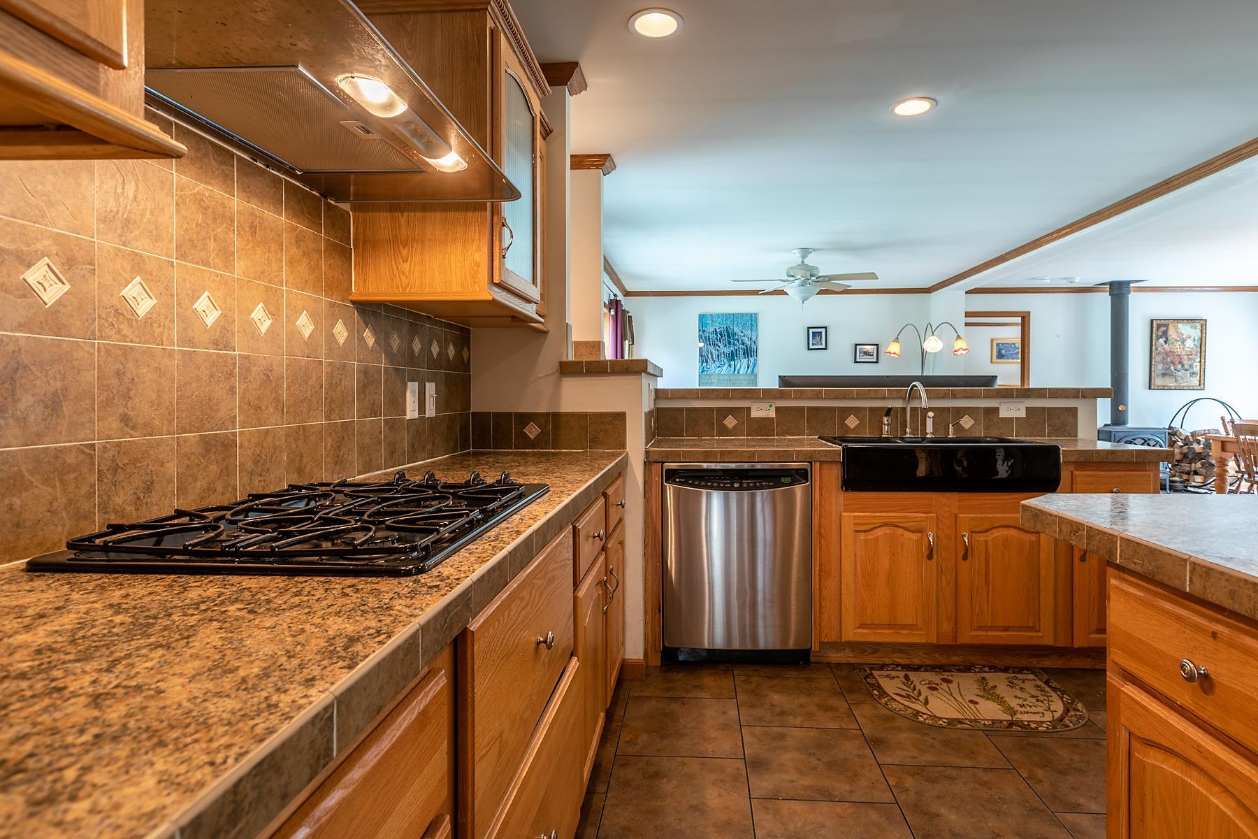 1000 Burbee Pond Road Windham, VT 05359 - Photo 5 of 38
