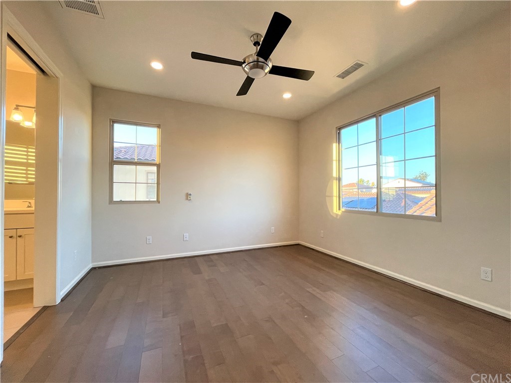 113 Painted Trellis Irvine, CA 92620 - Photo 16 of 25