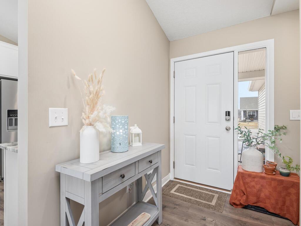 1389 Freedom Lane Delano, MN 55328 - Photo 2 of 33