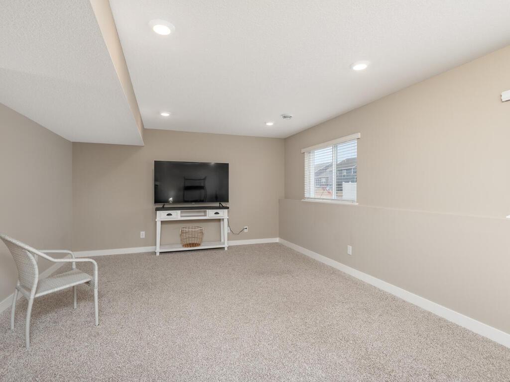 1389 Freedom Lane Delano, MN 55328 - Photo 22 of 33