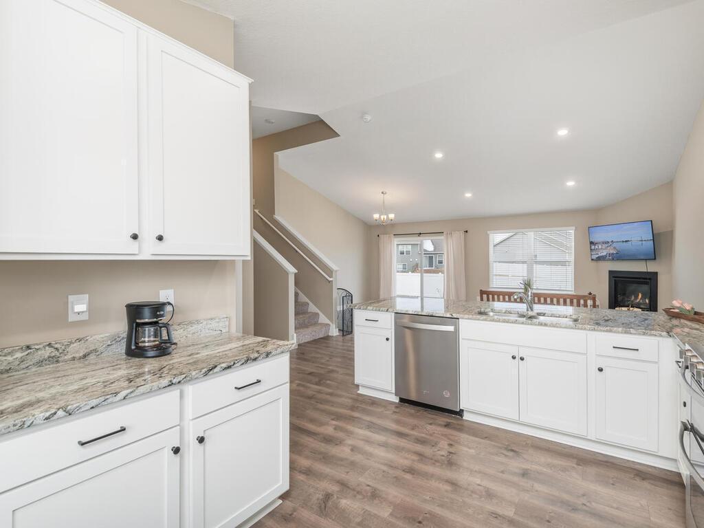 1389 Freedom Lane Delano, MN 55328 - Photo 7 of 33