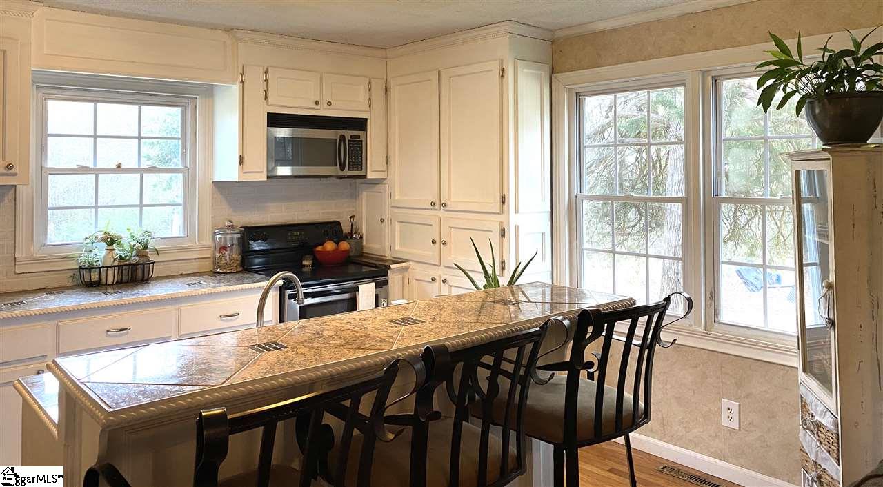 1901 McKelvey Road Fountain Inn, SC 29644 - Photo 3 of 21 Gallery Image 3