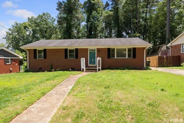 $1,600 | 2808 Bardwell Road, Raleigh, NC 27604