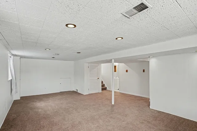 a view of empty room