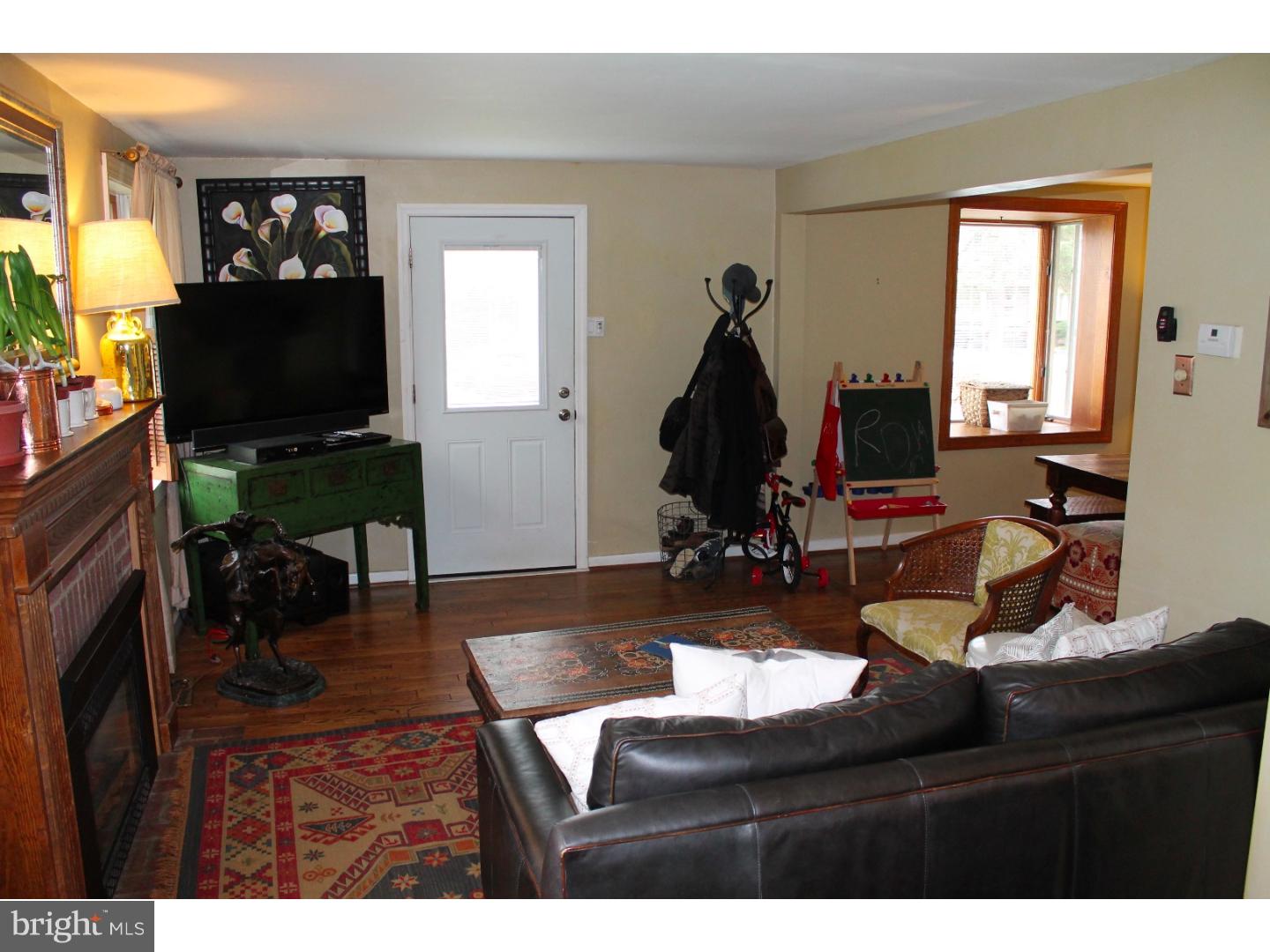 37 Moreland Road Paoli, PA 19301 - Photo 5 of 17 Family Room