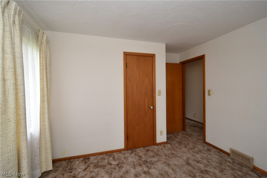 16286 Webster Road Cleveland, OH 44130 - Photo 13 of 25 Gallery Image 13