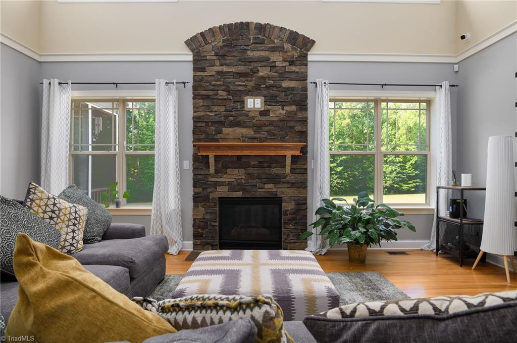 8931 Grove Park Drive Oak Ridge, NC 27310 - Photo 5 of 36