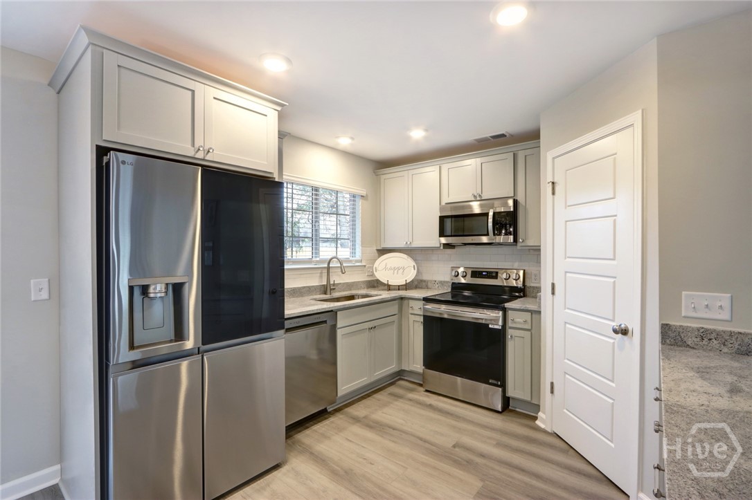 7 Blockade Court Savannah, GA 31410 - Photo 11 of 39