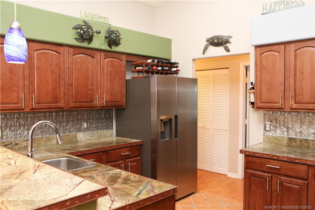 1040 Northwest Terrace Road Stuart, FL 34994 - Photo 11 of 43 Gallery Image 11