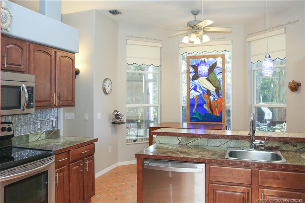 1040 Northwest Terrace Road Stuart, FL 34994 - Photo 10 of 43 Gallery Image 10