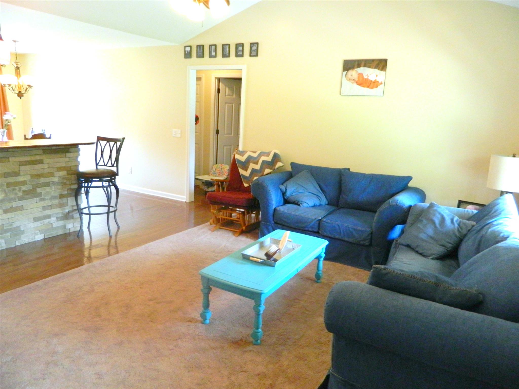 430 Kaiser Road Dickson, TN 37055 - Photo 4 of 13 a living room with furniture and a table