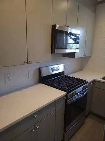 $1,500 | 38 Melville Street, Unit 2, Fall River, MA 02724