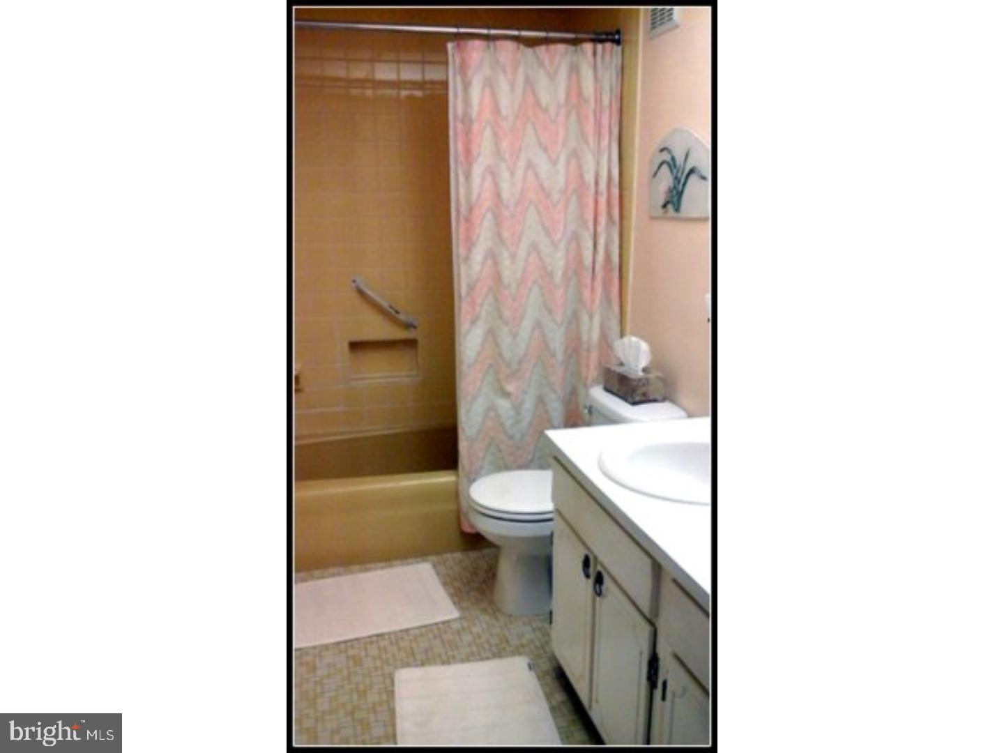 3400 Caley Road Newtown Square, PA 19073 - Photo 9 of 23 Bathroom