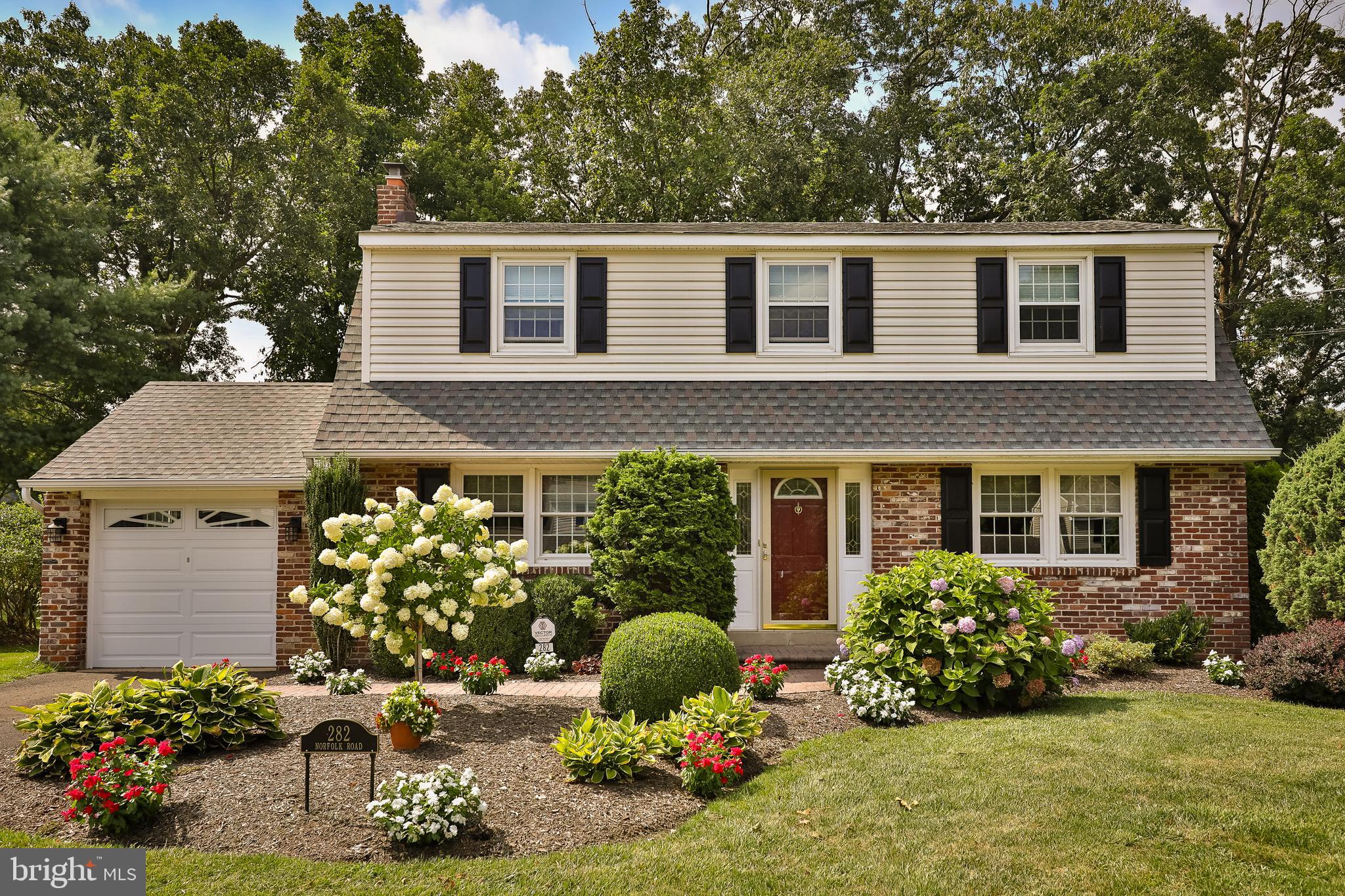 282 Norfolk Road Warminster, PA 18974 - Photo 1 of 29 Gallery Image 1