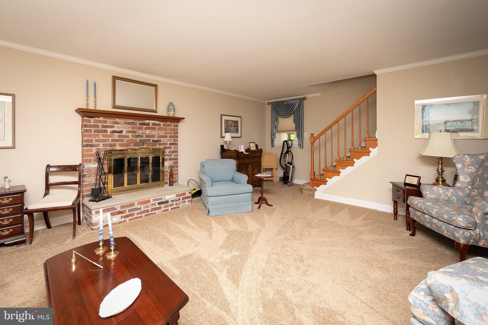 282 Norfolk Road Warminster, PA 18974 - Photo 4 of 29 Gallery Image 4