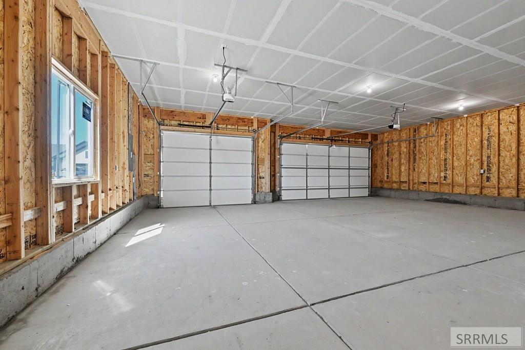 477 Spruce Way Rigby, ID 83442 - Photo 15 of 15 3-Car Garage