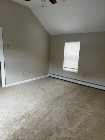 $1,600 | 30 West Street, Unit 2, Middletown, CT 06457