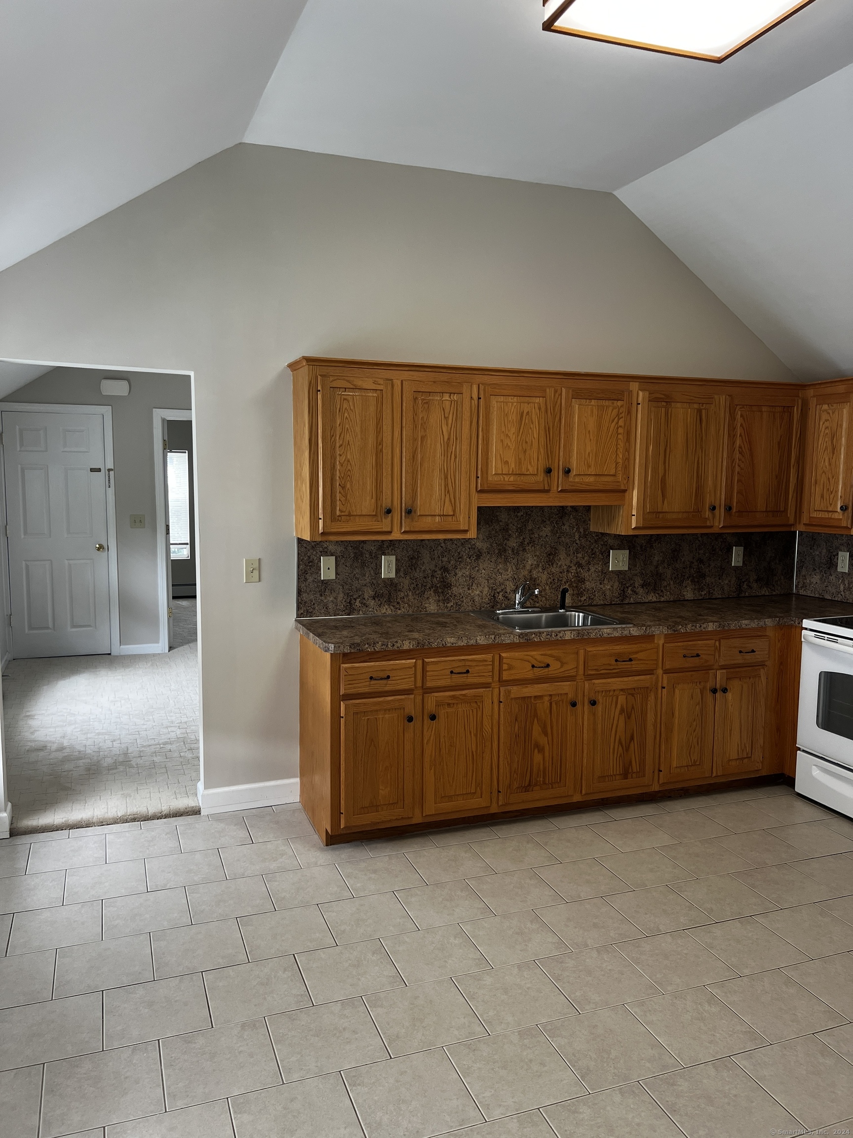 30 West Street, Unit 2 Middletown, CT 06457 - Photo 7 of 14